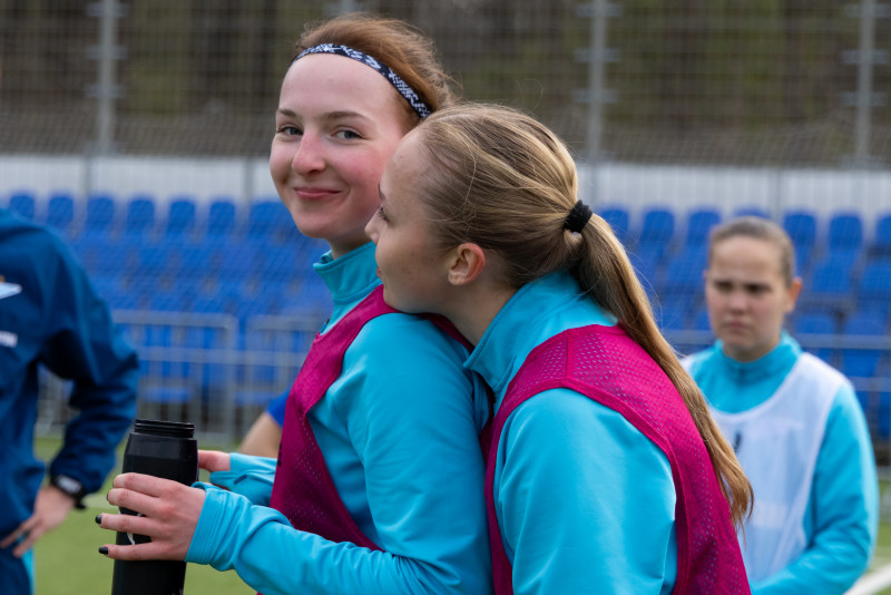 Тренировка женской молодежной команды перед началом сезона 2026