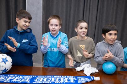 Автограф-сессия для детей из школ «Зенит-Чемпионика» в Махачкале