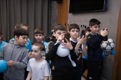 Автограф-сессия для детей из школ «Зенит-Чемпионика» в Махачкале