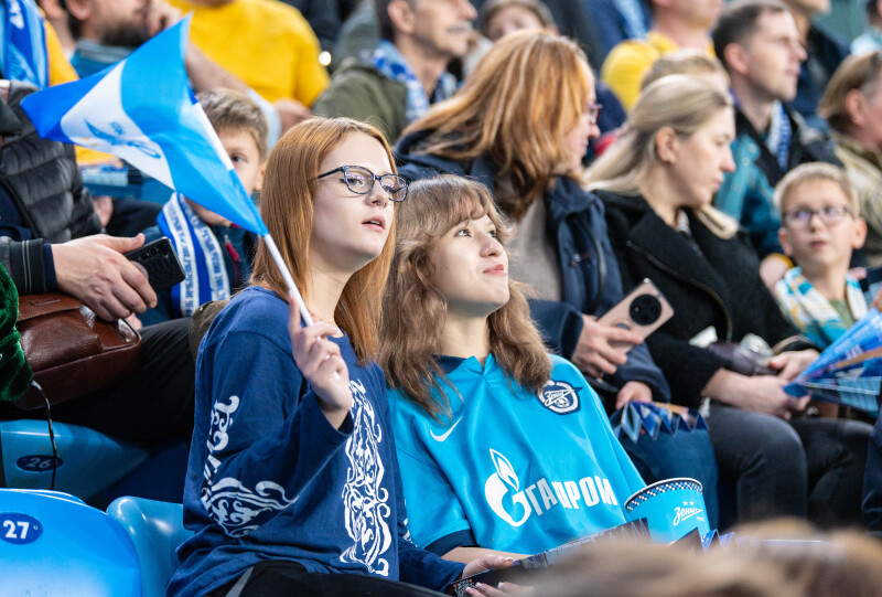 Болельщики на матче «Зенит» — «Динамо»Мх